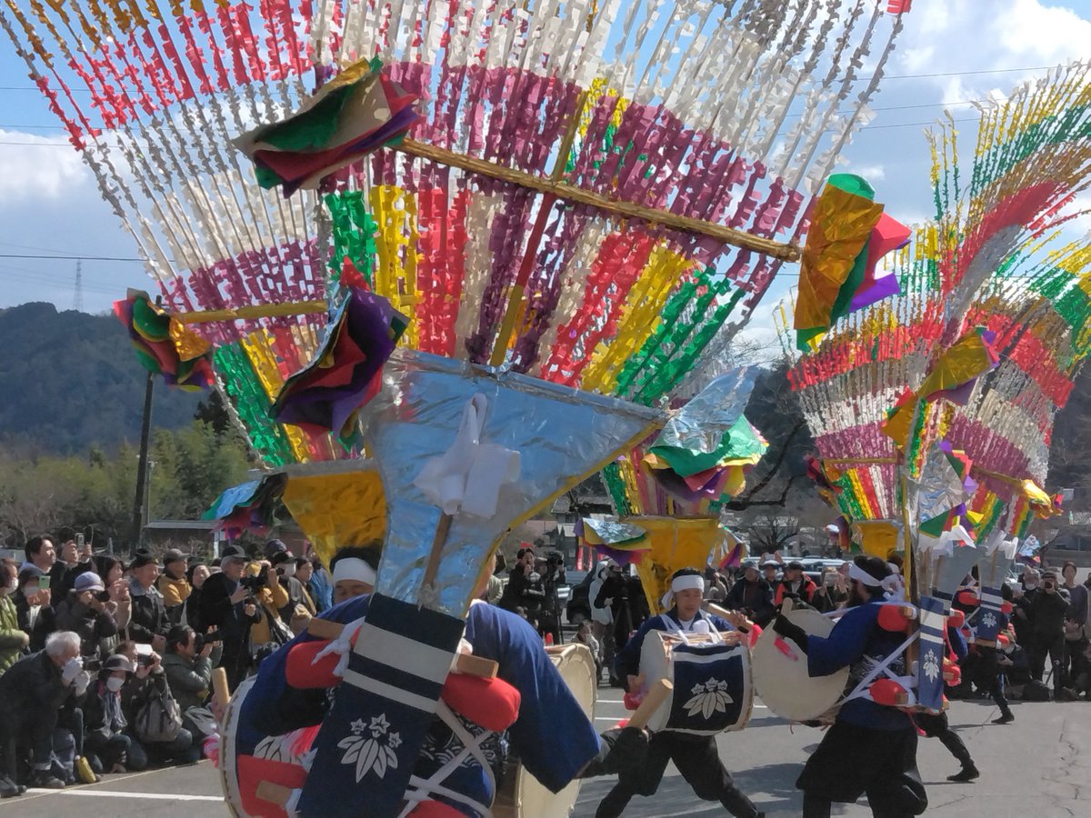 Sto1Xi's tweet photo. 西国三十三所の満願寺『谷汲山』に春を告げる谷汲踊り（豊年祈願祭）。今年は3年ぶりの開催。 https://t.co/jlgmwQhZs9