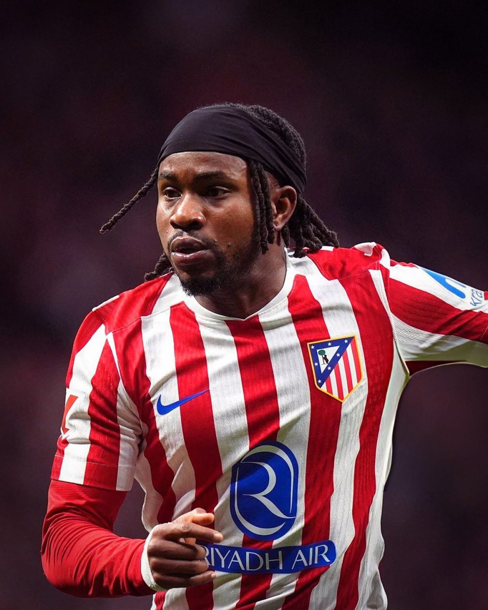 Ademola Lookman.
Electric pace, fearless dribbling.
Always ready to change the game in seconds. His confidence on the ball is top level. Big moments never scare him.
A true star shining brighter every match. 🦅🇳🇬