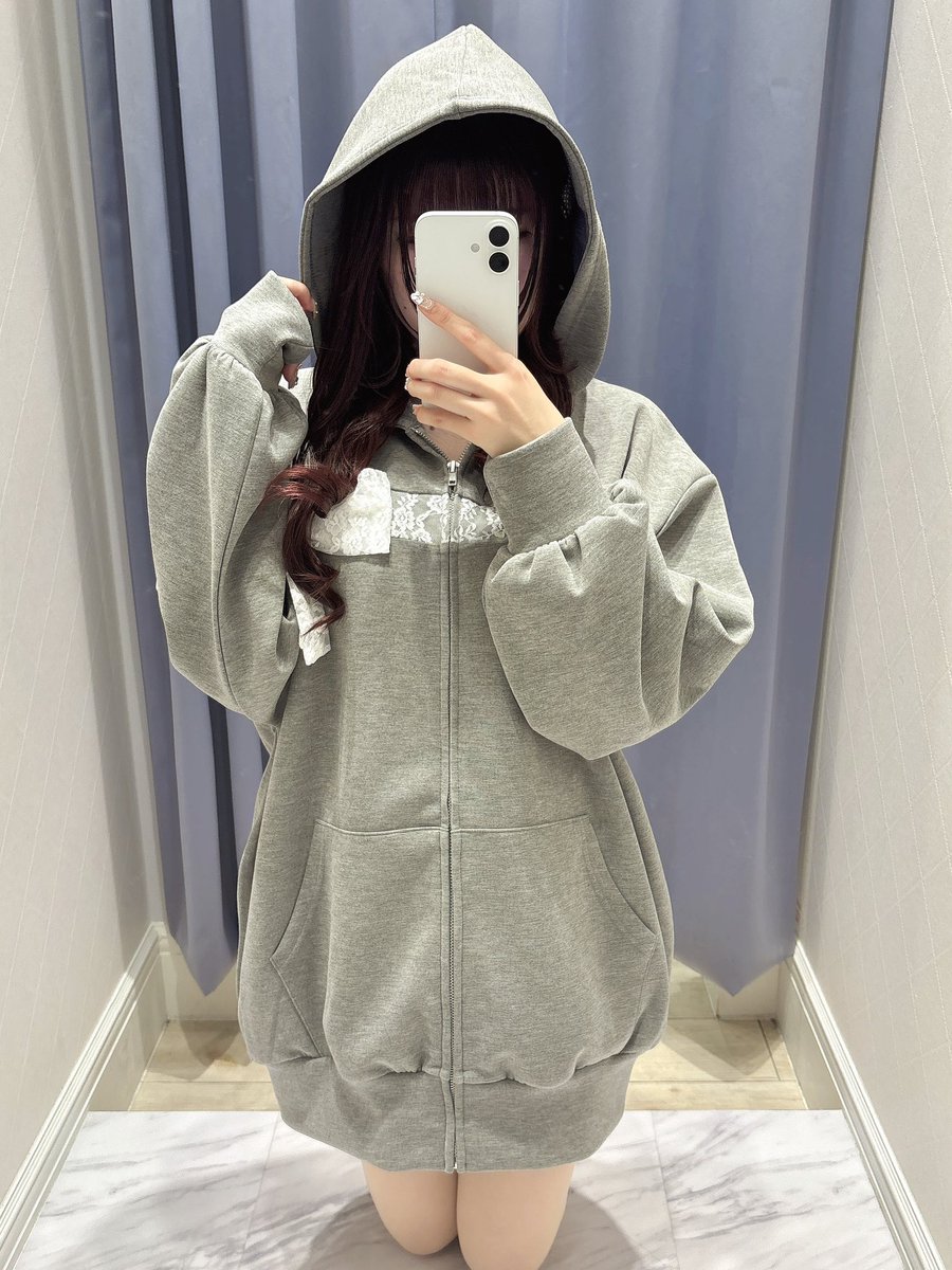 evelyn原宿店 New arrival .⋆𝜗𝜚 #レースリボンビッグパーカー