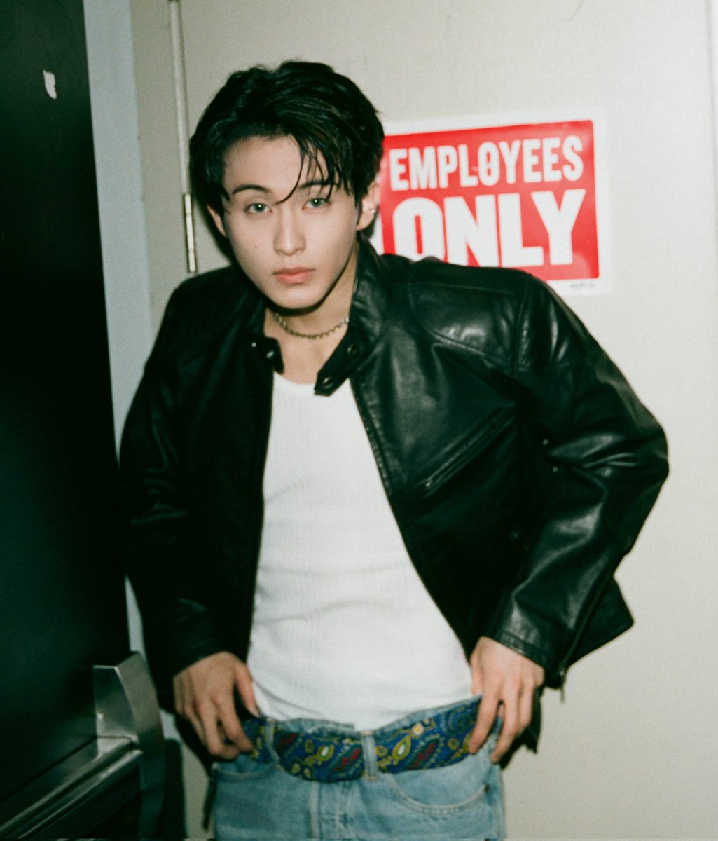 mark in leather jacket >>>>