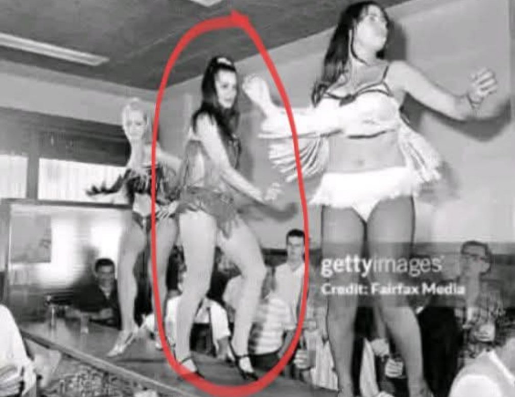 डांस बाला का नाम ले लिया तो चमचे बुरा मान जायेगे😆