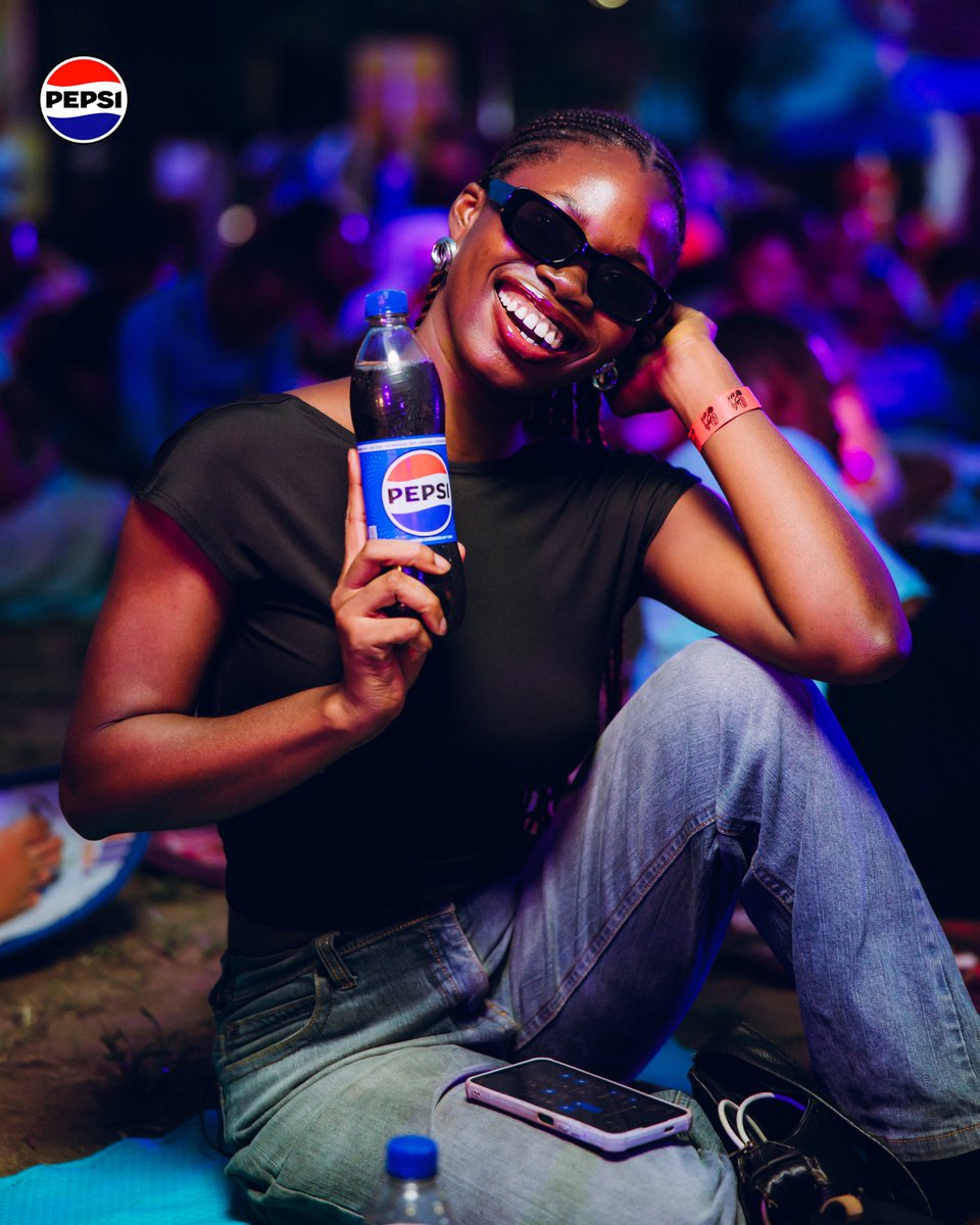 Pepsi_Naija's tweet photo. Movie in the Park Valentine's edition ๐ฅโค๏ธ
If you missed it, just know it was pure cinema under the open sky!
And Pepsi made it even better. ๐๐ฌ
#PepsiNaija #RefreshTheStreetz #mipexperience https://t.co/6adJWIc4ZS