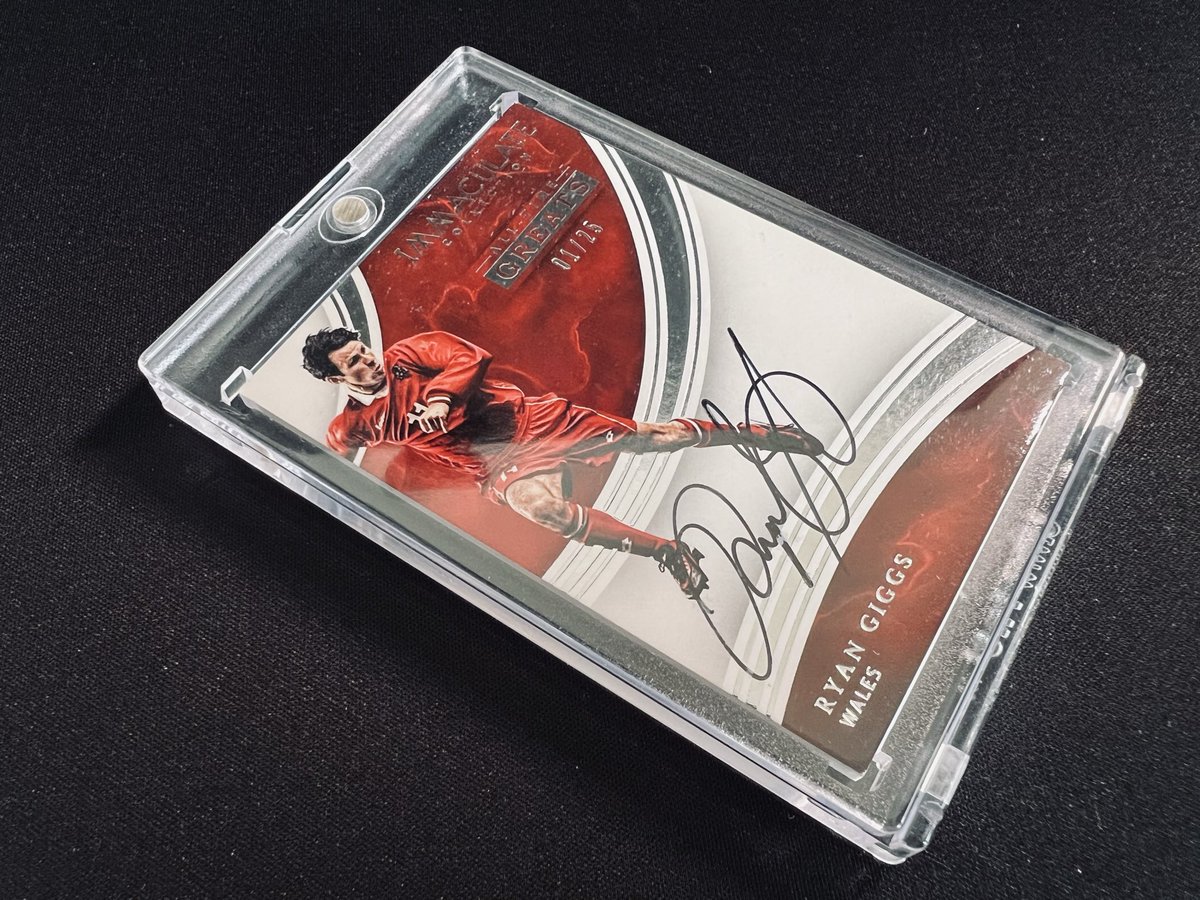 oppasidian's tweet photo. Immaculate × All-Time Greats × Ryan Giggs
Wales🏴
First Number
一目惚れでした
この場を借りて感謝申し上げます
#panini #immaculate #all #time #greats #wales #ryan #giggs #サッカー #トレカ #頭突き https://t.co/qdT0nAJ1Mm