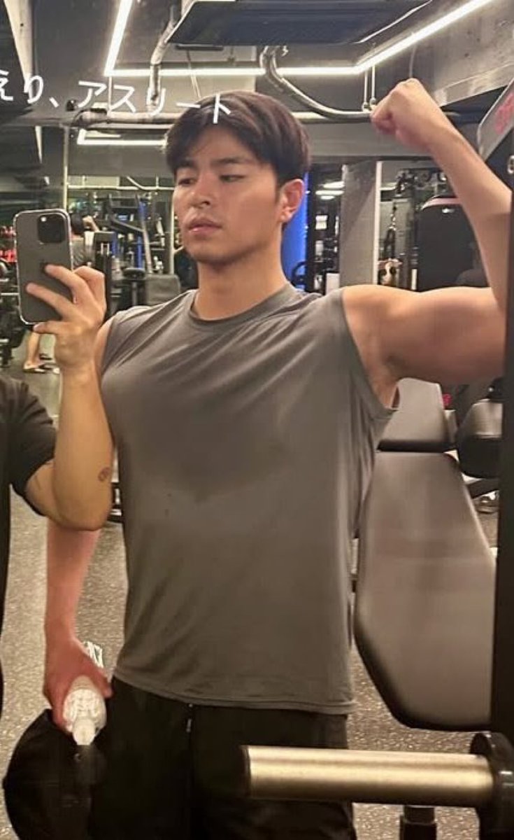 saw on tl he’s 3rd gen dilf