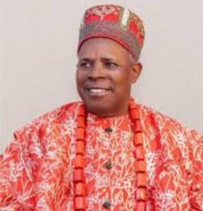 <a href="/KevinblakC/">Governor Amuneke</a> Eze Lawrence Agubuzu, your fearless face-to-face truth to the President last night? 🔥 Iconic! While others lied for favors, you defended Igboland &amp; Mazi Nnamdi Kanu boldly. The only SE leader with no fear or favor. Proud of you, Eze Igbo gburugburu! Wish we had more like you to