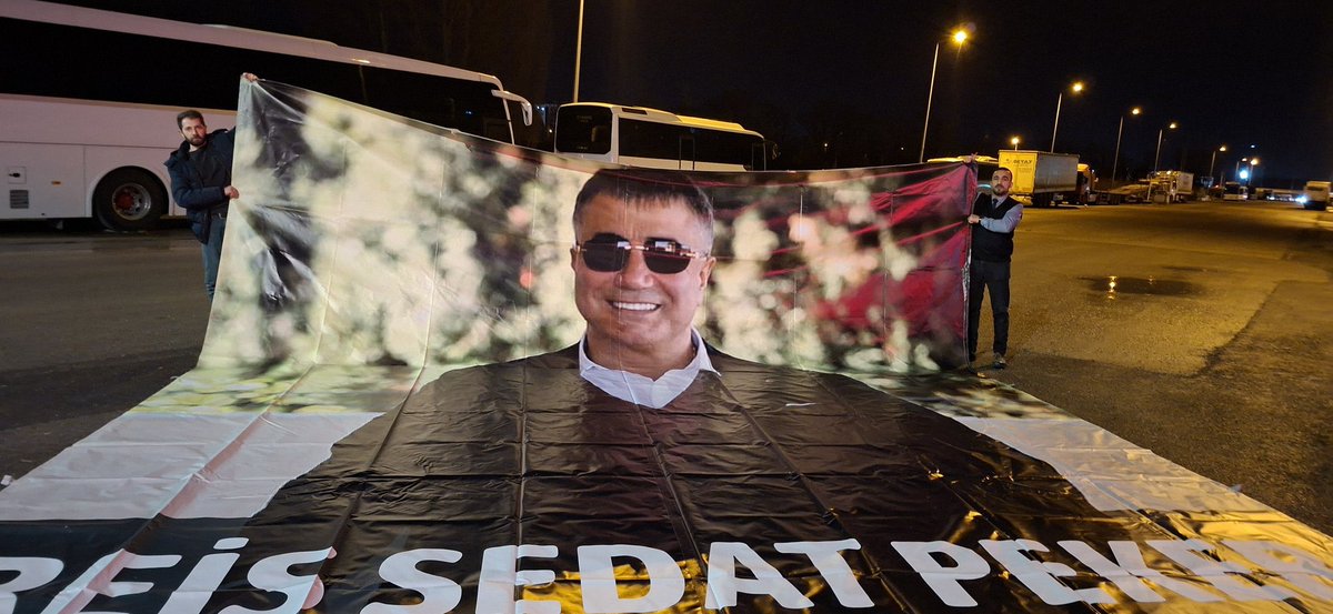 Sabahladık… 
Çünkü vefa uykudan büyüktür.

<a href="/sedat_peker/">Sedat Peker</a> #SedatPeker #Sivasahaber