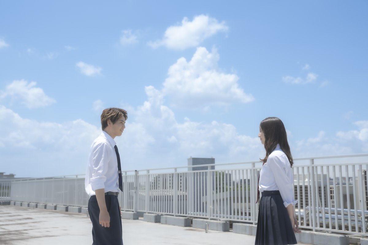 strobe_edge_wow's tweet photo. 🌈#ストロボ・エッジ  Season２🍹

大好評の〈最終話〉は #TVer で絶賛配信中❣️

〈最終話〉の可愛いシーン📸✨
さゆちゃん（#小坂菜緒）、大樹（#中沢元紀）
洋平（#中村俊介）との ひとコマ を...
未公開写真 ＆ オフショットでお届け🤭💕

さゆちゃんと大樹...  ここまでくるのに...📖
いろんなことがたくさんありましたよね😭🫧

まずは💡  〈最終話〉を TVer で観て👀
ふたりのエピソードを振り返りたい方は...‼️
Season１〈第１話〉～ Season２〈最終話〉まで
全話一挙配信中の #WOWOWオンデマンド で
”アオハルな名場面” を何度も堪能しましょ😘🫰

📍WOWOWオンデマンド
　〈 Seson１＆２ シリーズ全話 〉一挙配信中✅ 
🔗https://t.co/cXmSJK41tx 

📍TVer
　 Season２〈第１・２話〉〈最終話〉配信中✅ 
🔗https://t.co/Fj3DmCgDxA

#日向坂46 
#咲坂伊緒  #WOWOW