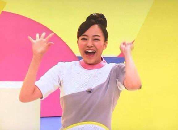 PeeePan2's tweet photo. あづきお姉さんも卒業か https://t.co/FUZw8bsqDz