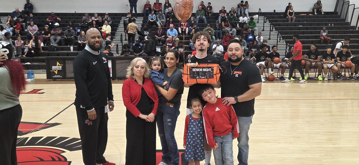 South Houston Basketball tweet media