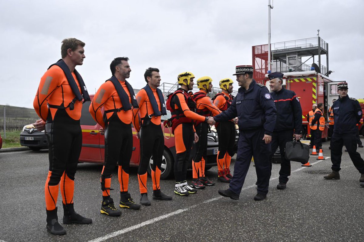 Alors que d’importantes inondations touchent l’Ouest et le Sud-ouest du pays, je me suis rendu hier sur place, en Gironde, pour saluer l’engagement des équipes mobilisées.
En présence du chef d’état-major interministériel de zone, j’ai pu faire un point de la situation et