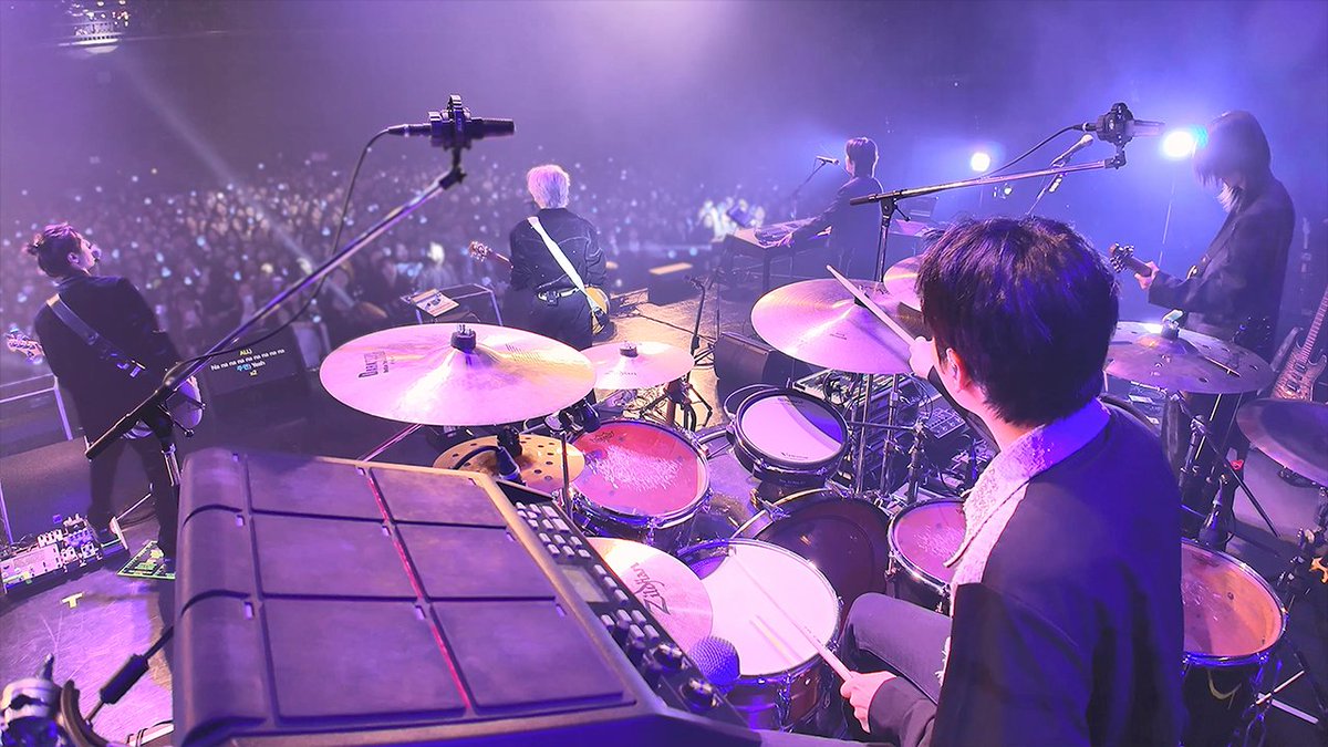 George the Lobster + Sucker Punch! Drum Cam | Xdinary Heroes Japan Special Live <The New Xcene>

youtu.be/M9f1W5ha8t0

#XdinaryHeroes #엑스디너리히어로즈
#エクスディナリーヒーローズ
#The_New_Xcene
#WE_ARE_ALL_HEROES