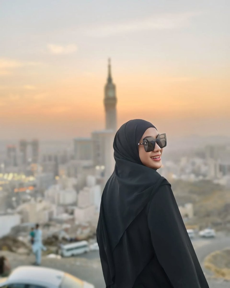 In accordance with my tradition, I will be taking a break from all social media throughout the month of Ramadhan. 

Happy Ramadhan Goons 🫰💕