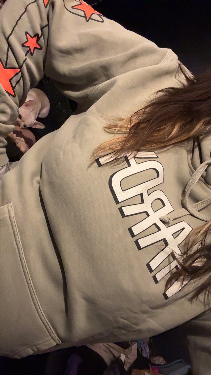 CariMurph tweet media