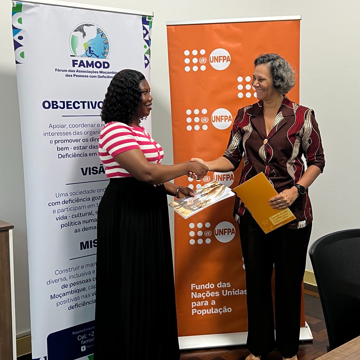 Today, <a href="/UNFPAMocambique/">UNFPA em Moçambique</a> delivered office equipment to <a href="/FAMODMOZ/">FAMOD</a>, to strengthen the defence of the rights of persons with disabilities, especially women &amp; girls ♿📦

Promoting inclusion, access to health services, &amp; protection from gender-based violence.

#NothingAboutUsWithoutUs