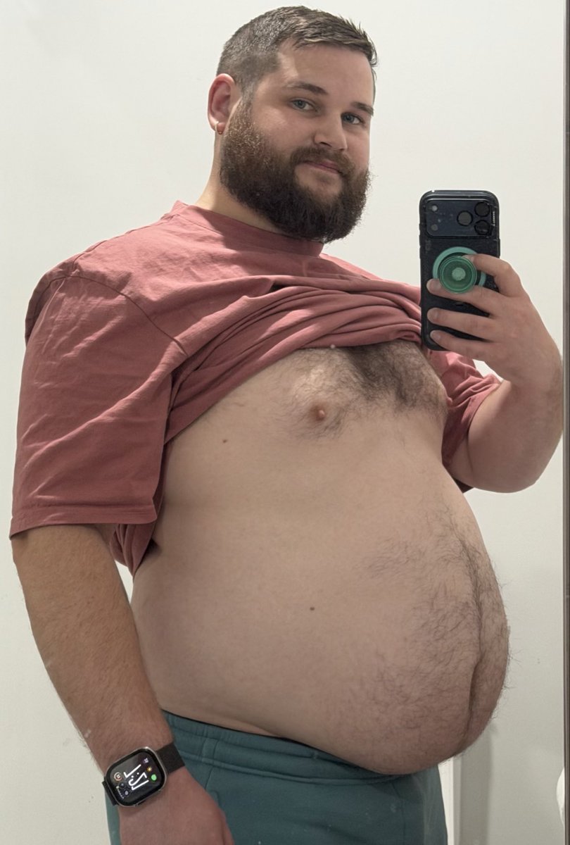 PiggyFFbottom tweet media