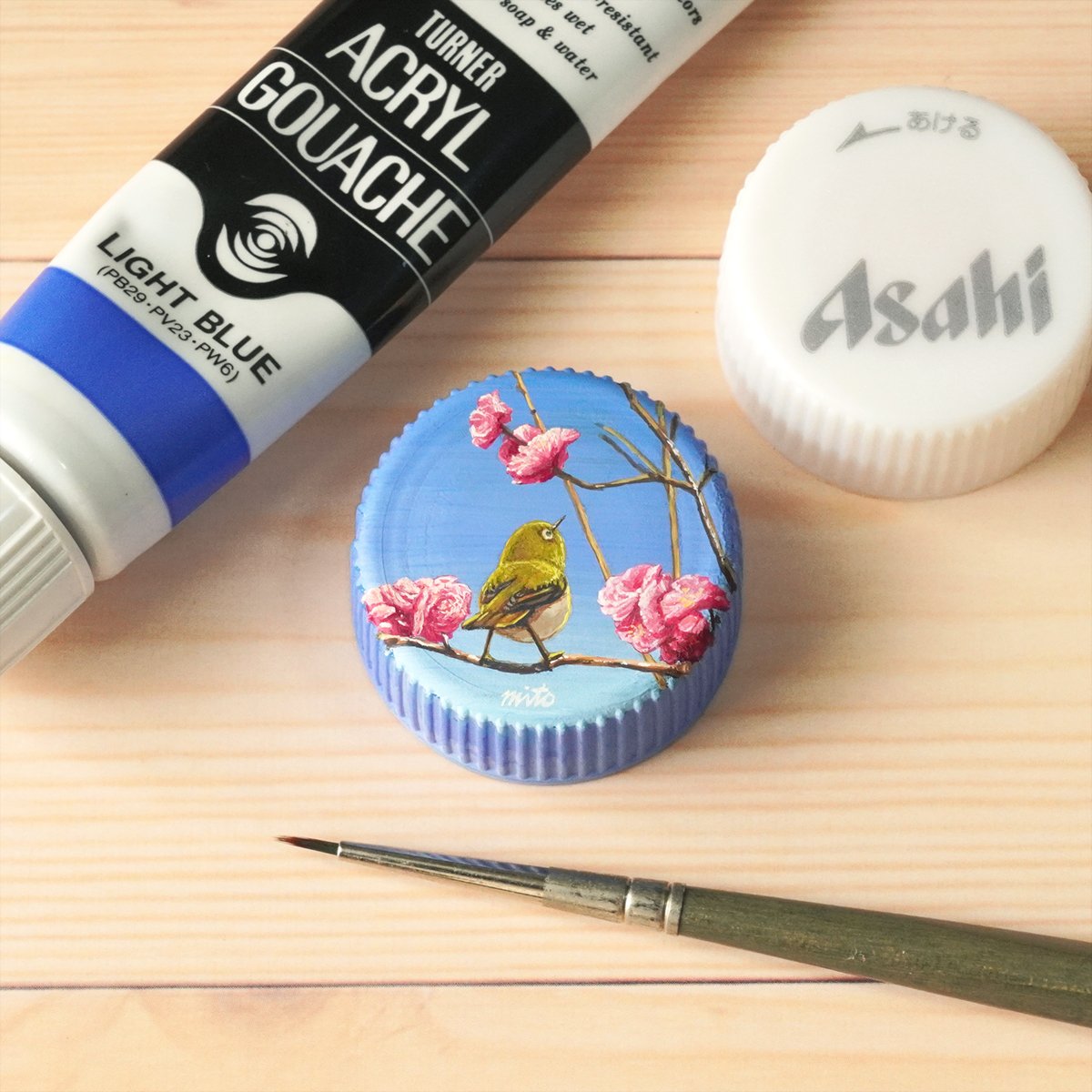 ペットボトルキャップに梅とメジロを描きました 春が近づいてきましたね🌸