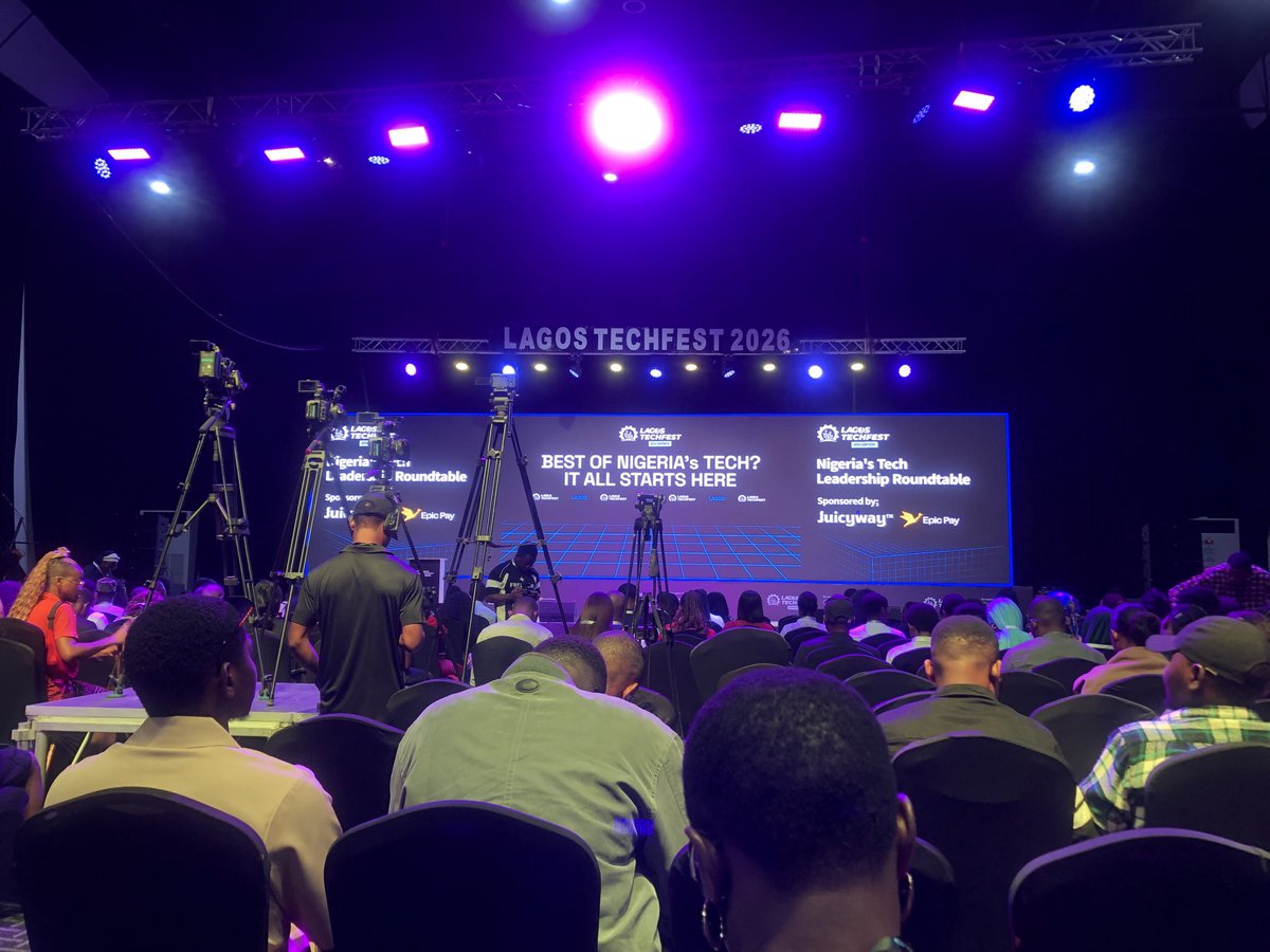FJekems's tweet photo. Live from Landmark Event Center 🫶 https://t.co/HePldzQGdX