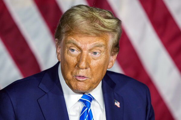 LogikbetX's tweet photo. 🚨 BREAKING 🚨 

Cryptocom has announced on X that they will list Donald Trump’s new coin $USA

🔗Official Presale: https://t.co/TnZ5wpOcgD
TG: https://t.co/N4WFBmguLx
 
Presale buyers will make millions 

First Tier 1 exchange exposure with spot trading
Early stage valuation within the political meme sector

DYOR