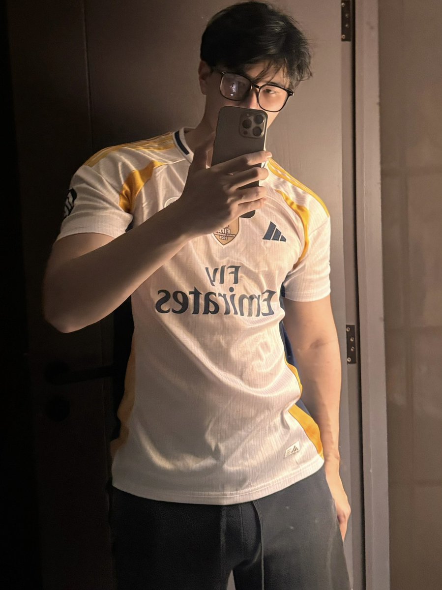 มาดาม tweet media