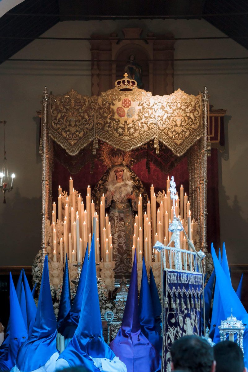 “Ya podéis dormir tranquilos,
Que Dios vive en la comarca”. 

✍️ D. Miguel Ángel García Raposo en el XXIII Pregón de la Semana Santa del Aljarafe.

¡Ya es miércoles de ceniza!

📷 Hermandad de Ntro. Padre Jesús Nazareno y Mª Stma. de la Concepción