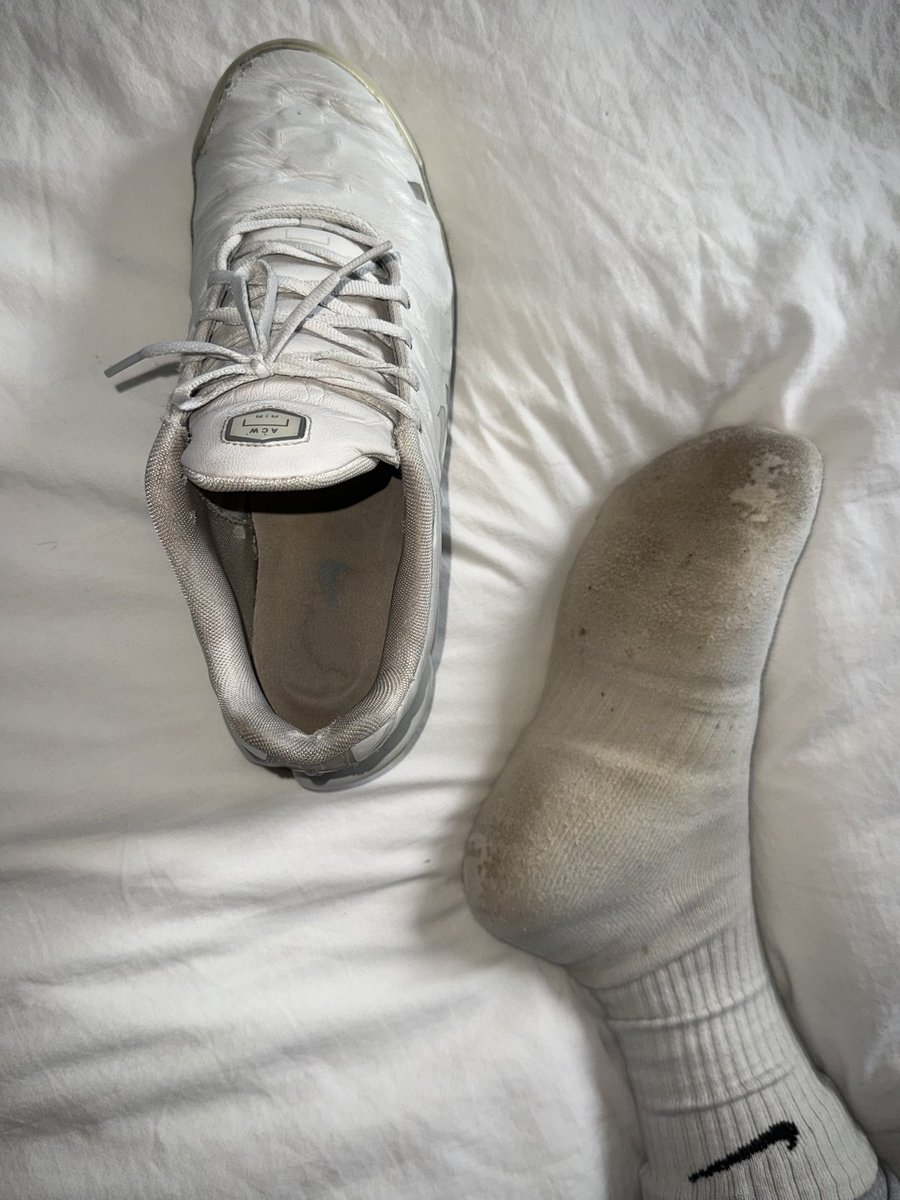 ilovesneakers tweet media