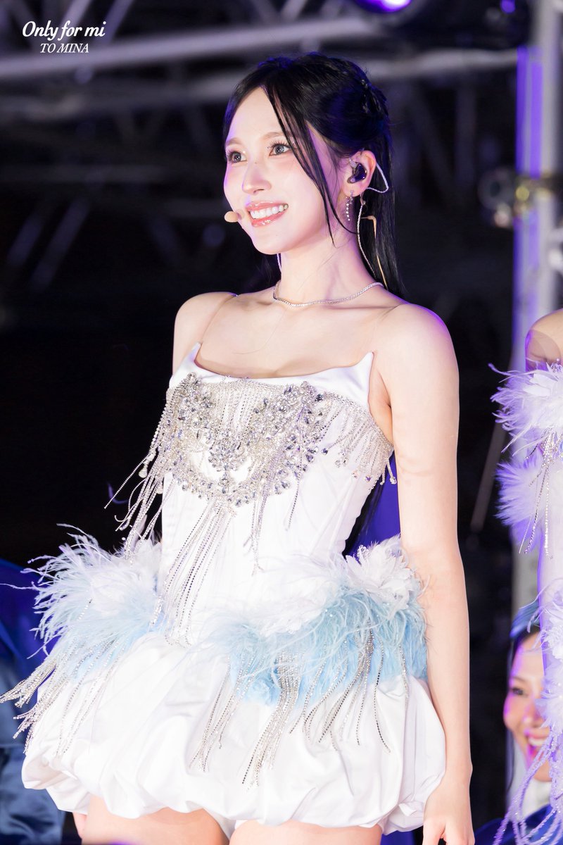 RT @onlyformi0324: 260206 MISAMO in USJ #TWICE #트와이스 #MINA