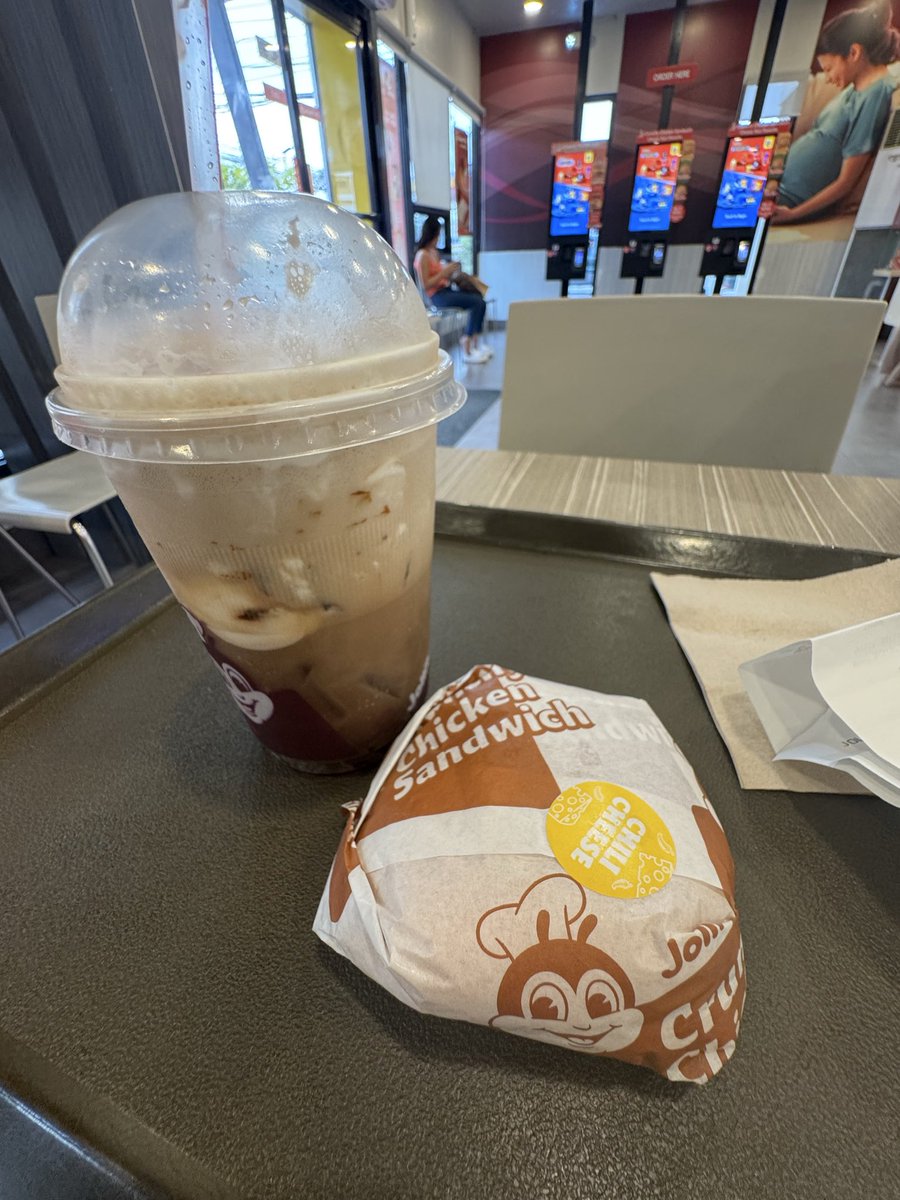 Agenda today: 
Mag-Jollibee sa 📍Cagayan De Oro..

Maayong hapon!