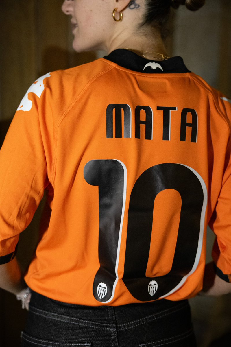 MATA 10 🍊🦇

Nueva con etiquetas.
De esas que no salen dos veces.

⏳ MAÑANA · 19:00

Drop “Leyendas de La Liga” en nuestra tienda online.
