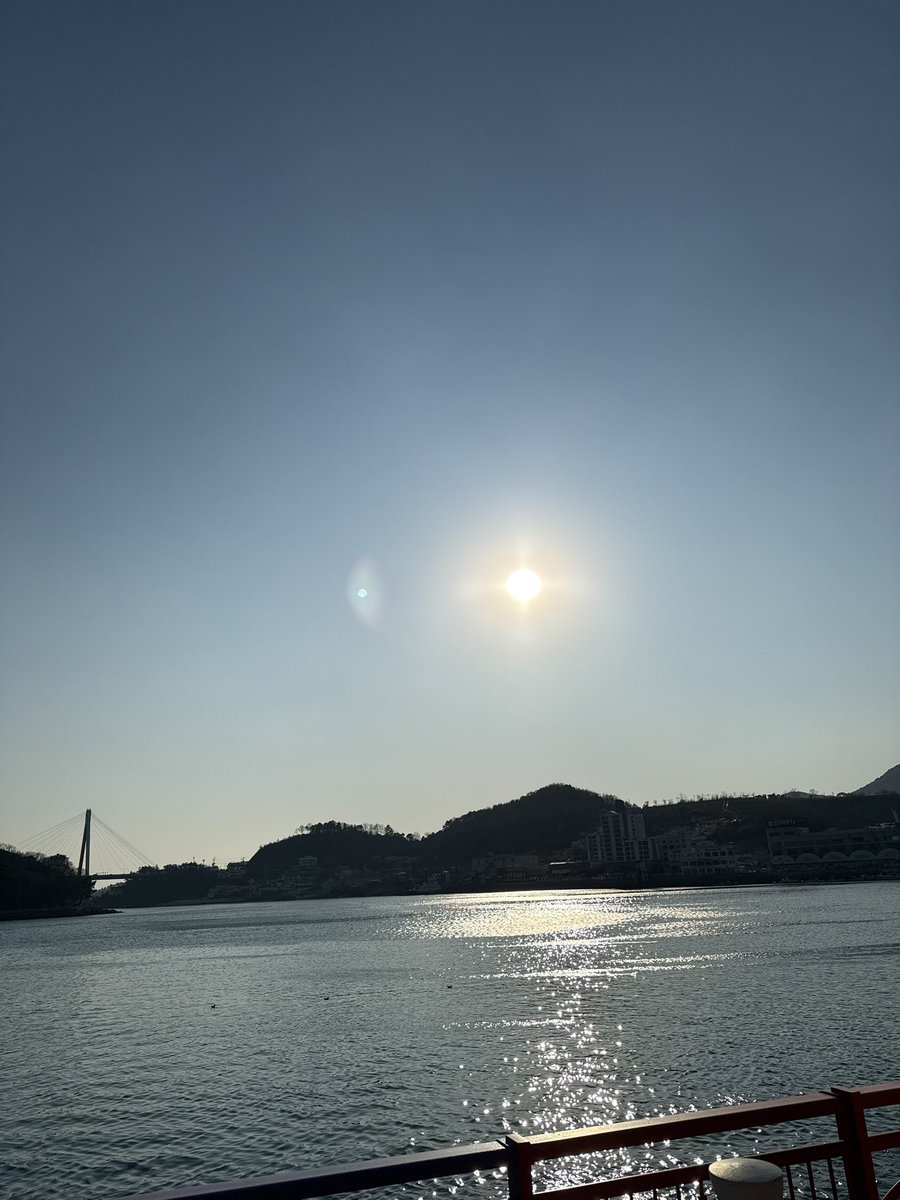 conroroo's tweet photo. 오늘도 여수 출석합니다
두바이소금빵 >_< https://t.co/DDO8tU6JfO