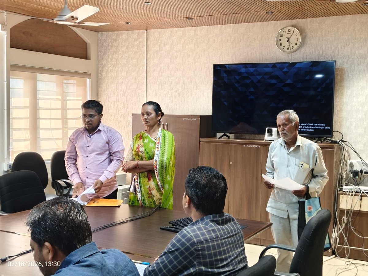 collectorjunag's tweet photo. આજરોજ ગુજરાત જમીન પચાવી પાડવા પર (પ્રતિબંધ) અધિનિયમ-૨૦૨૦ અંતર્ગત સંલગ્ન અધિકારીશ્રીઓ સાથે બેઠક યોજી રજૂ થયેલ 28 અરજીઓ પરત્વે ચર્ચા/વિચારણા/પરામર્શ કરી,લેન્ડ ગ્રેબિંગ કાયદા/નિયમોના પ્રાવધાનો મુજબ સમીક્ષા કરી તેનો નિકાલ કરવામાં આવ્યો.

@CMOGuj @sanghaviharsh @drpradyumanvaja https://t.co/q86ohODauc