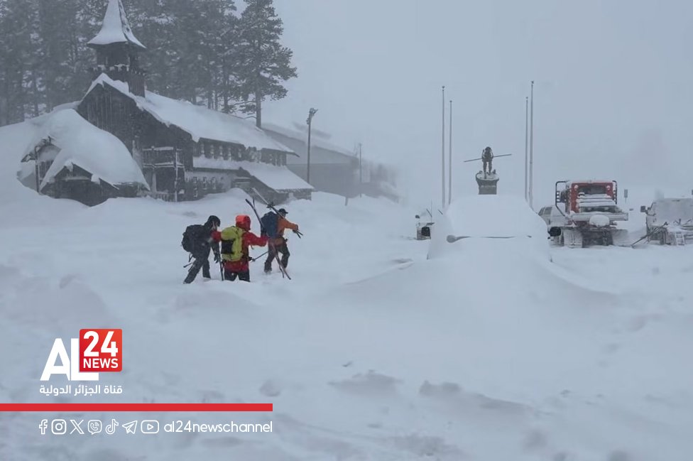 AL24Francais's tweet image. #Etats_Unis : 10 skieurs hors-piste portés disparus après une #avalanche dans  le nord de la #Californie 

➡al24news.dz/fr/etats-unis-…