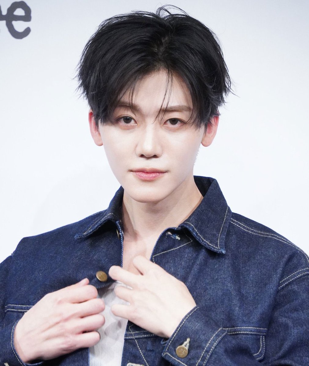 วาสนา LEE JEANS จริงๆ คนที่ใส่ยีนส์แล้วหล่อขนาดนี้เป็น APAC Ambassador ของคุณนะคร้าบ 🐰💙👖

JAEMIN FOR LEE JEANS
#JAEMINxLeeJeans
#JAEMIN_LeeAPACAmbassador