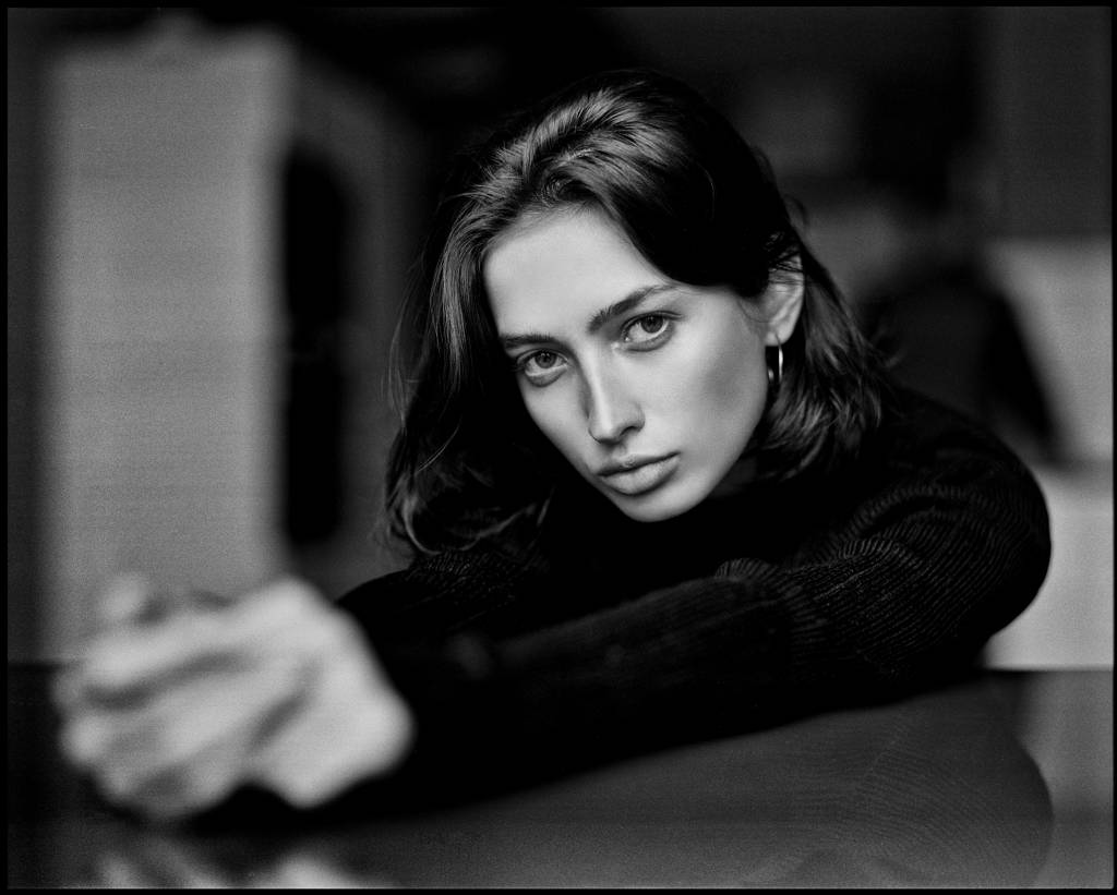 artlimitednet's tweet photo. Julia by Mike Stacey https://t.co/wG1SAjwXyh
#portrait #analogphotography #analoguefeatures #mediumformatphotography #people #mediumformat #photographyislifee #female #photography #grainisgood #snapshot #filmphotography #120isforever #film https://t.co/AGNKUXJ2bs