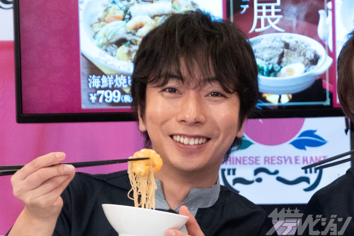 thetvjp's tweet photo. 河合郁人、バーミヤンは“体の一部”と愛が溢れる
「今日は左肩がチャーハン、右肩が餃子」 

▼記事の続きはこちら
https://t.co/QDNDTTWNYQ 

#河合郁人 #彦摩呂 https://t.co/gnfuRWpg03