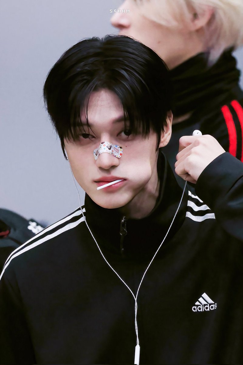 melzzang2's tweet photo. 우용이랑 아디다스 다시 한번 실패 없는 조합인 거 진짜... ㅇㅈ햇습니다 https://t.co/eAYK3hzAj2