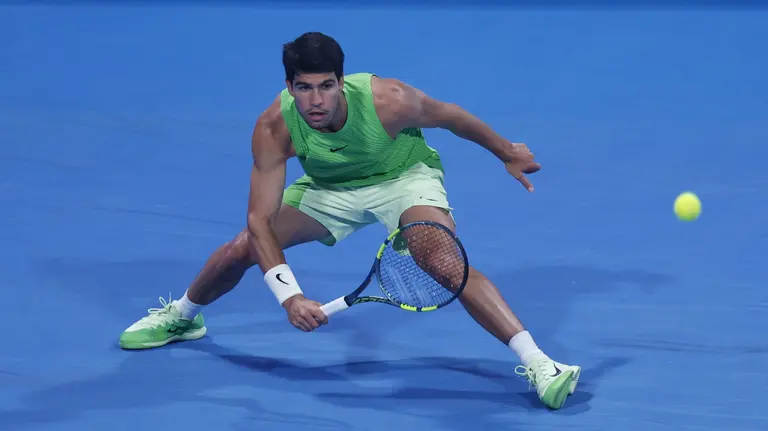 VAMOS CON EL MENÚ DE LA ARMADA 🇪🇸⚔️🎾:

Pero antes...derrota anoche de Pedro Martínez ❌ ante Dzumhur por 6-0, 6-7(5), 4-6 en Río de Janeiro. No le salen las cosas a Pedro. 

Ahora, en juego, 1R del ITF M15 de 📍 Villena 🇪🇸:

Sergi Fita 🇪🇸 vs Campana Lee 🇰🇷.
Hugo Tomás 🇪🇸 vs Zhu