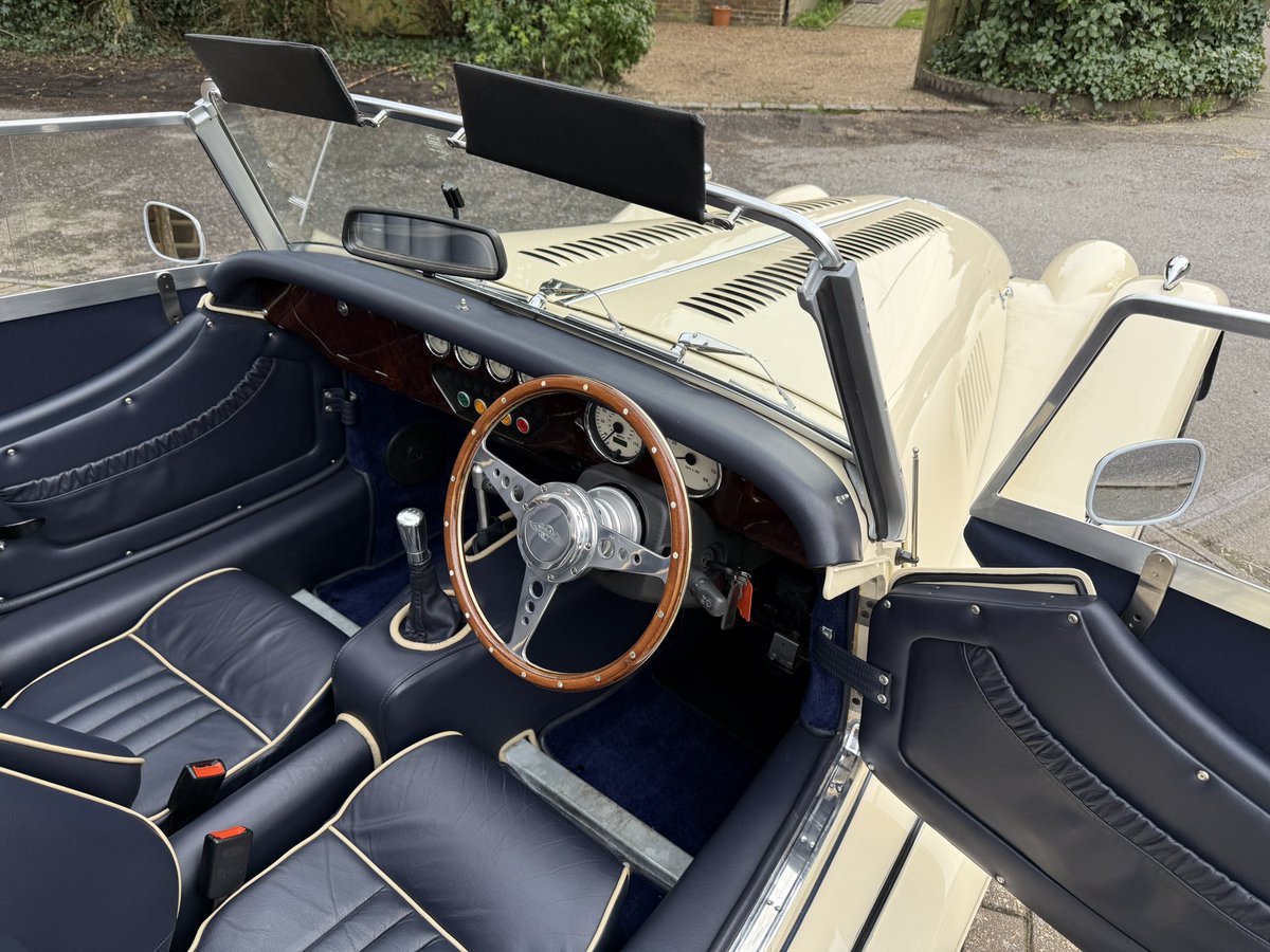 NutleySports's tweet photo. AVAILABLE: 2007 MORGAN PLUS 4 2.0...Royal Ivory with Russian Blue Muirhead leather piped Ivory, Lovely specification, FMorganSH, Complete with cherished registration number, A cherished 1 owner example with just 6,500 miles from new...Β£29,995
#morganplus4 #nutleysportsprestige https://t.co/DxuiPY4Gzm