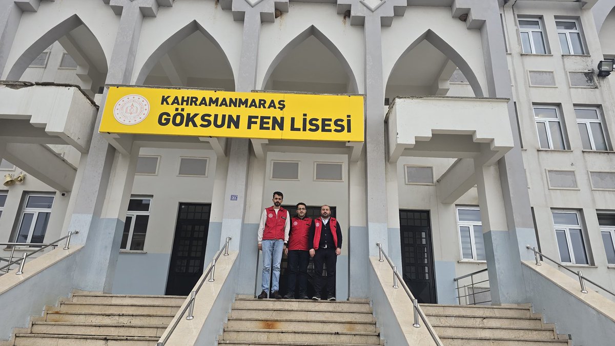 GSB_MarasGM's tweet photo. Kahramanmaraş Gençlik Merkezi olarak Göksun ilçemizde gençlerimizle buluştuk. Gençler Arası Kültür ve Sanat Yarışmaları’nın yanı sıra Münazara Yarışması ve Deneyap sınav başvuruları hakkında bilgilendirme yaptık. https://t.co/00lNKOPRU1
