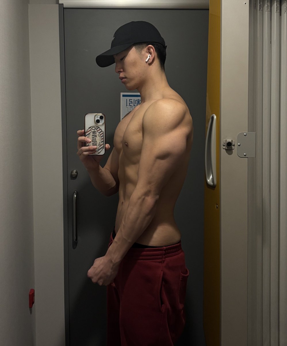 えじるううう tweet media