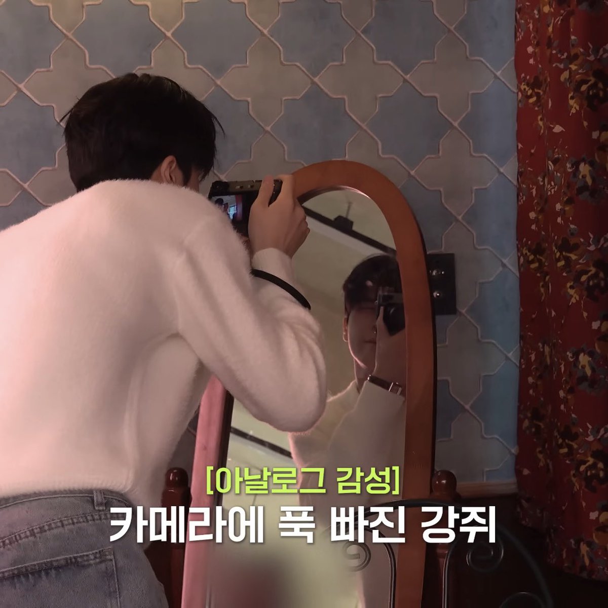아니 tweet media