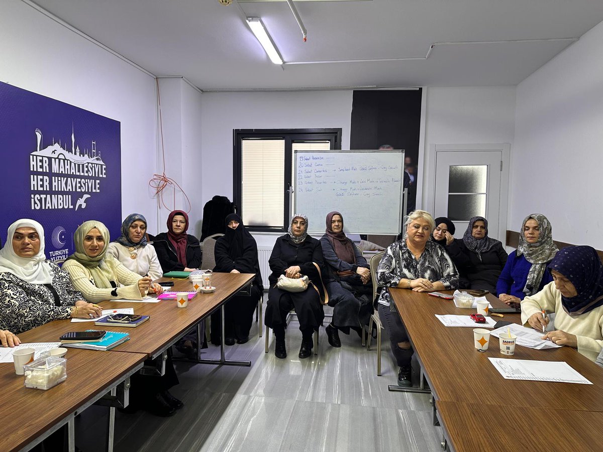 akkadinavcilar's tweet photo. Başkanımız @EsraAhmetogluu başkanlığında,Yönetim Kurulu Toplantımız gerçekleştirildi.

📍 AK Parti Avcılar İlçe Başkanlığı https://t.co/dalbs23Qhy