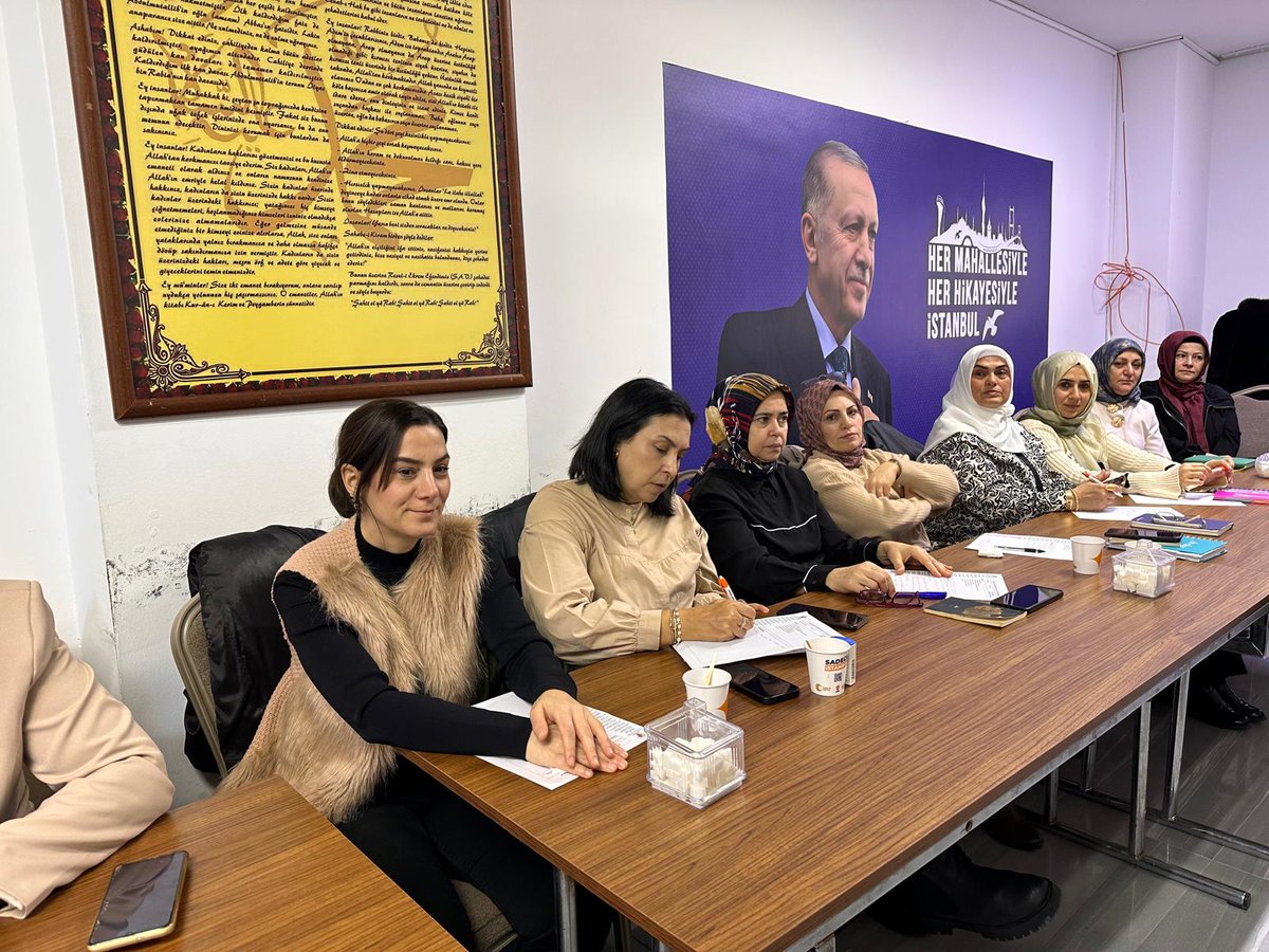 akkadinavcilar's tweet photo. Başkanımız @EsraAhmetogluu başkanlığında,Yönetim Kurulu Toplantımız gerçekleştirildi.

📍 AK Parti Avcılar İlçe Başkanlığı https://t.co/dalbs23Qhy