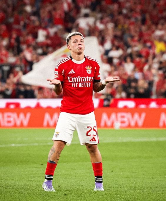 The whole world is with you King♥️