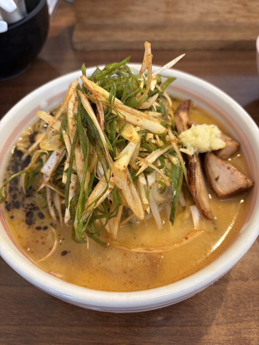 ohoho627's tweet photo. ここのラーメンが1番好き🍜 https://t.co/DIe5EXhN4V