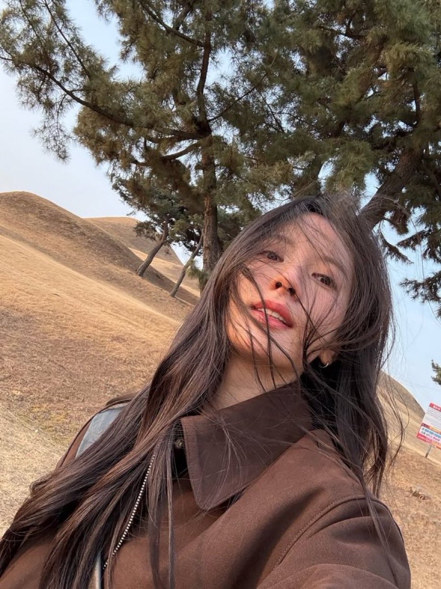 god kim jiyeon youre so handsome