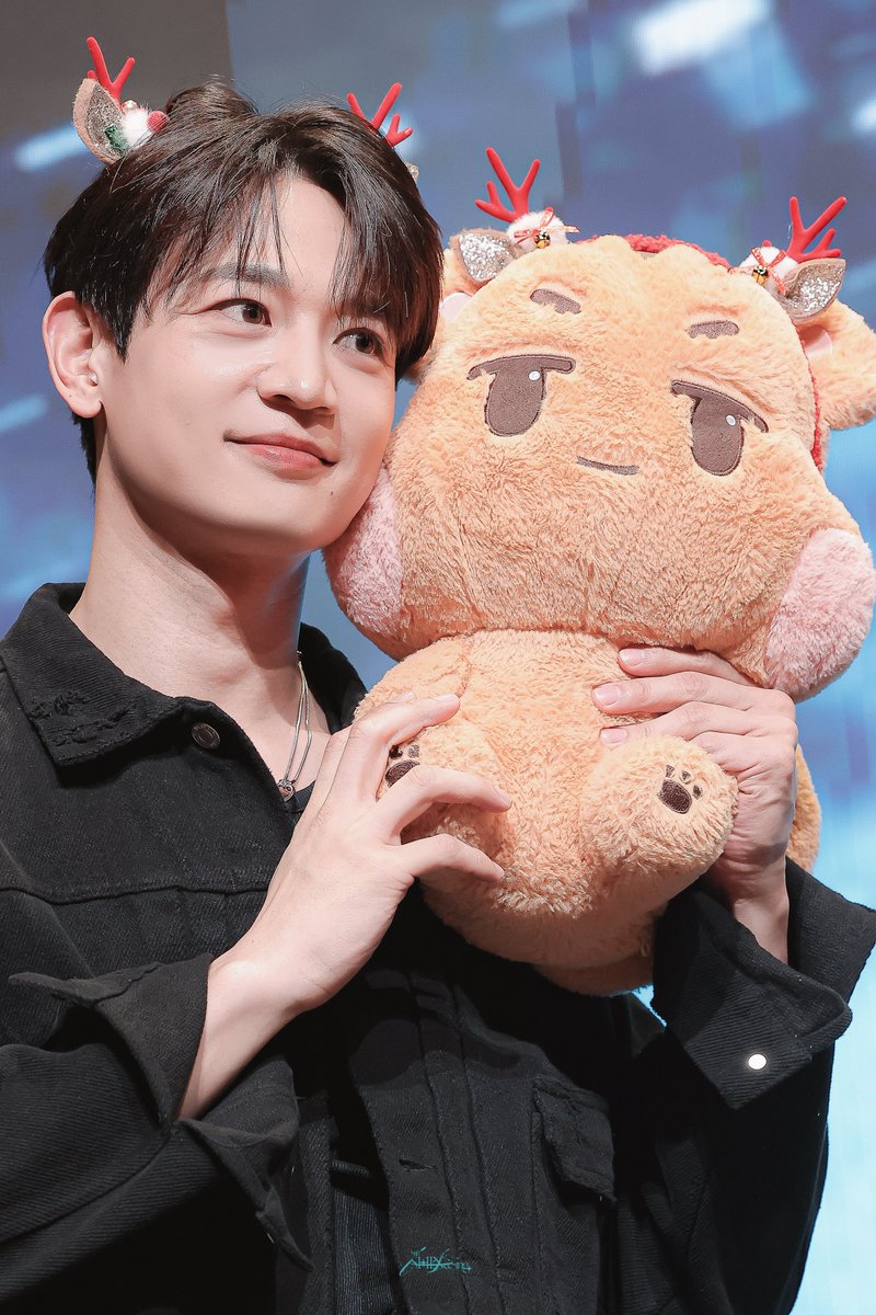 Till_pick's tweet image. 251222 Ktown4U 대면 팬사인회

#SHINee #민호 #MINHO #ミンホ