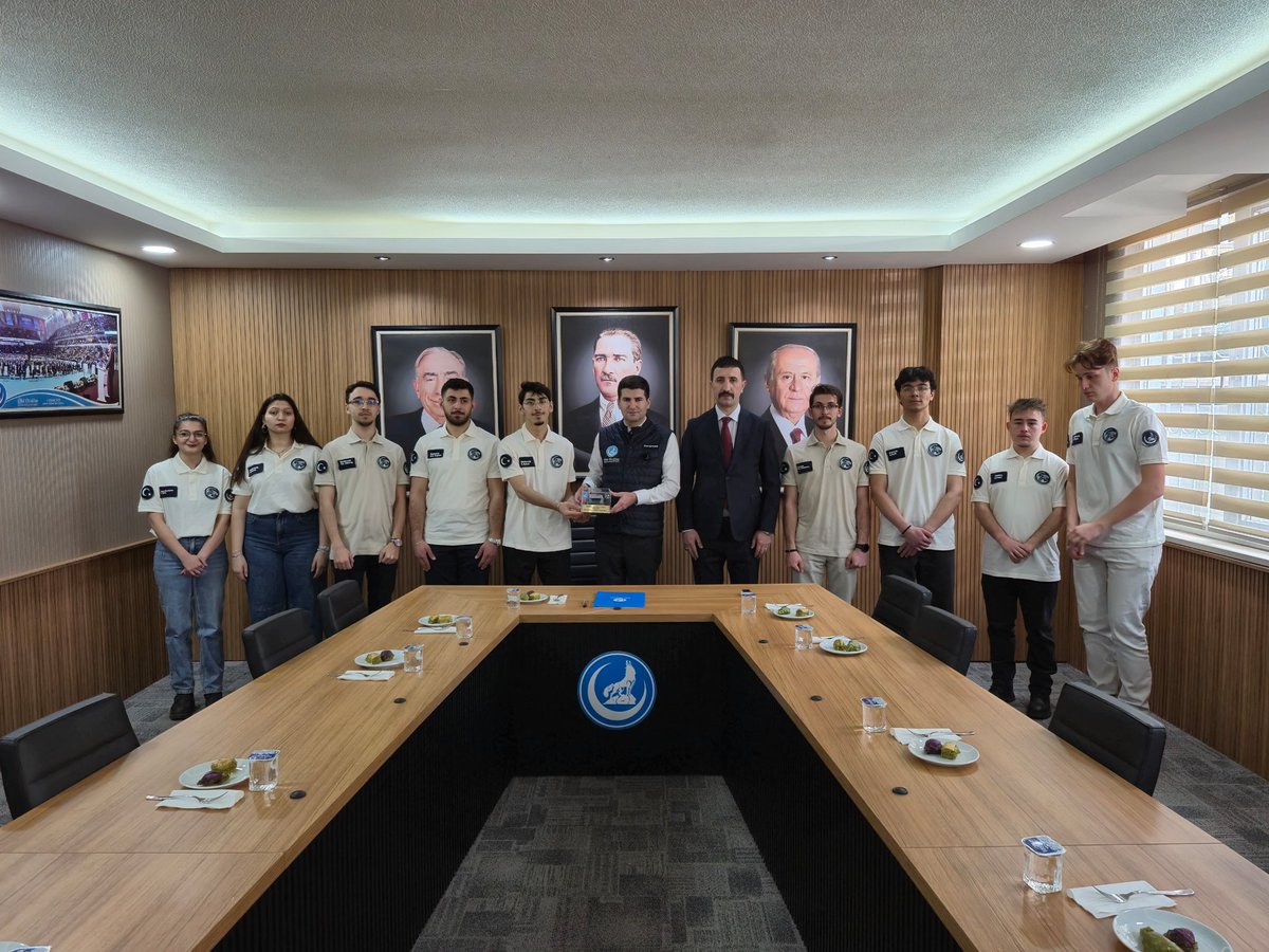 Ülkü Ocakları Erzurum İl Başkanlığımız bünyesinde faaliyet gösteren Aybars Teknoloji Kulübümüzün geliştirdiği
İnsansız Kara Aracı (İKA) “AYBARS”ı yerinde inceledik.

AYBARS, sahip olduğu otonom kabiliyetleri ve modüler yapısıyla yerli ve millî teknoloji vizyonumuzun önemli bir