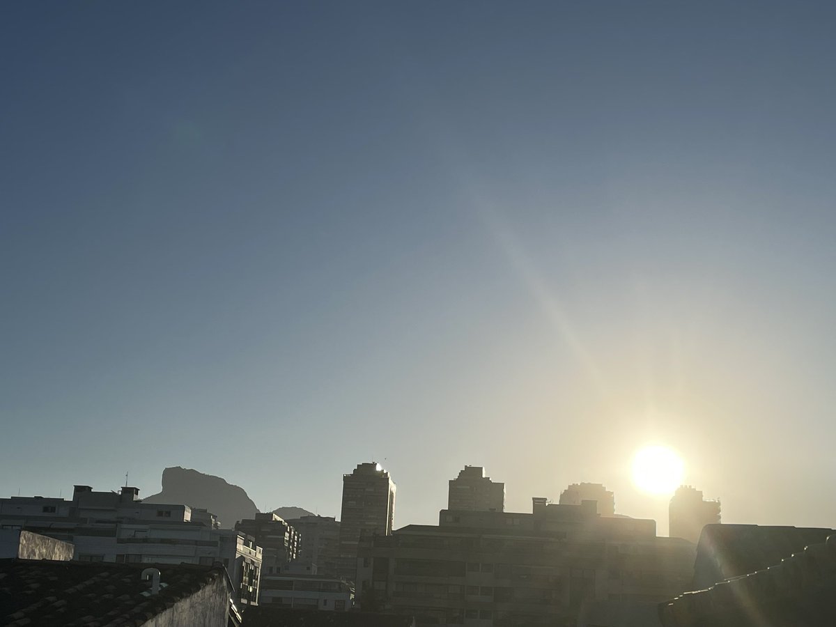 Reipell's tweet image. Bom dia, Esquerda!