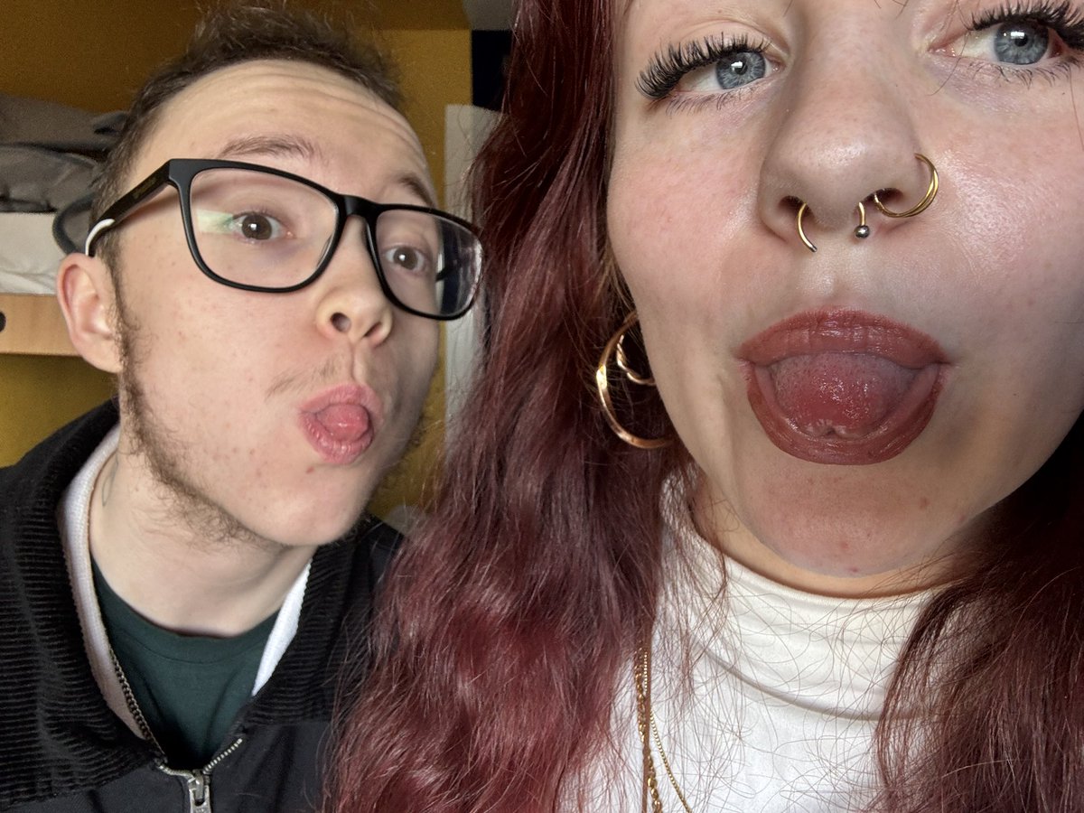 Leccyspec tweet media