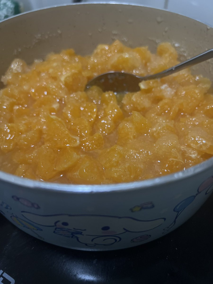 cubaan membuat jem limau bergurukan youtube 😌 agak seram ya gula tu 🥲
